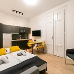 A13- Boutique Apartments, Location, By Bqa * Budapeşte