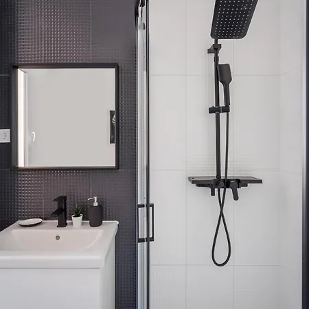 Apartment A13- Boutique Apartments, Location, By Bqa