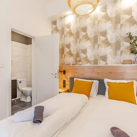 A13- Boutique Apartments, Location, By Bqa ブダペスト